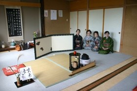 茶道「つくし会」の方々