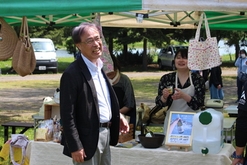 元地域おこし協力隊の高橋里佳さんが造る砂川産のワインを堪能