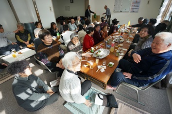 東町団地町内会新年会4