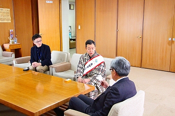 桂三段さんと市長懇談