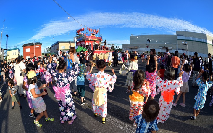 みんなで踊ろう